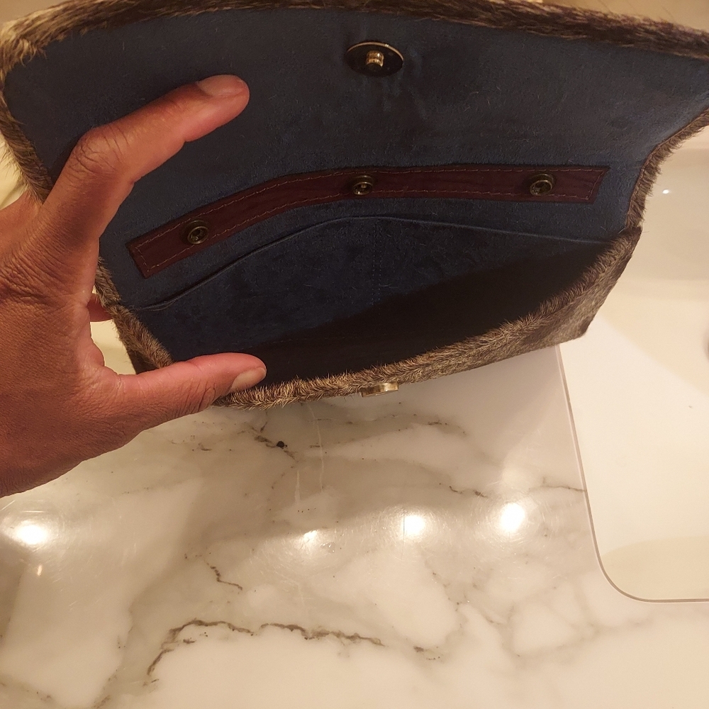 Jackson and Hyde clutch - Picture 3 of 5
